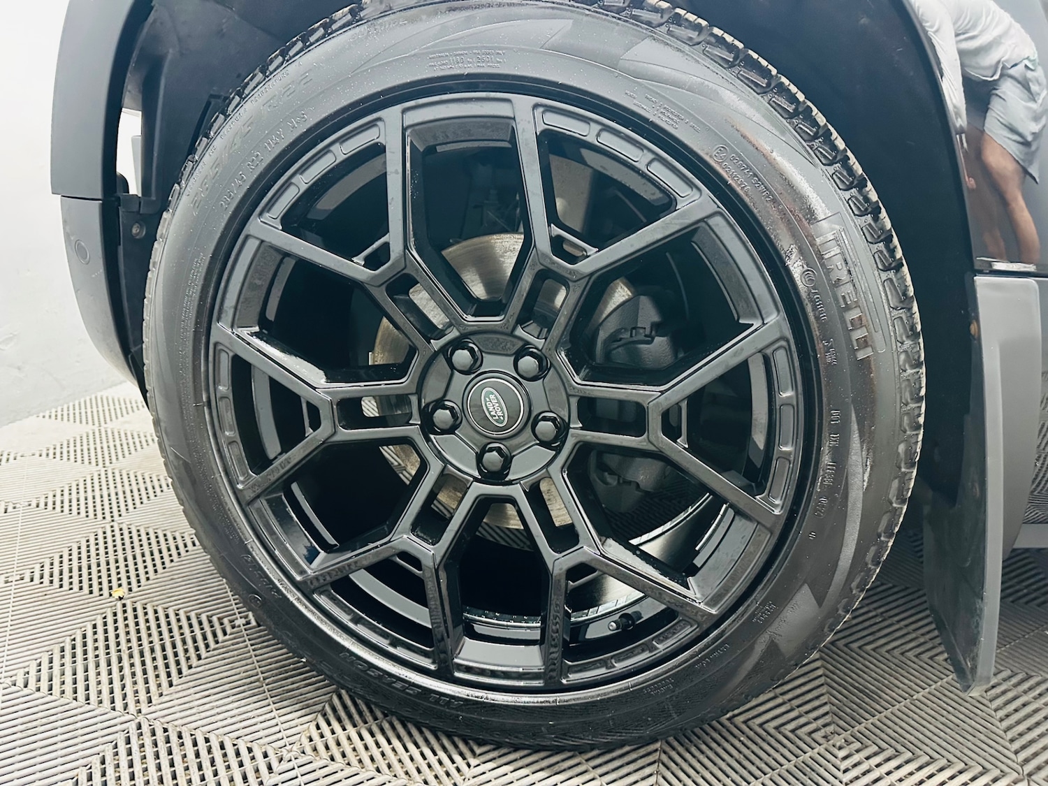 Used Land Rover Defender 2023 for sale - 76058264: Photo 35