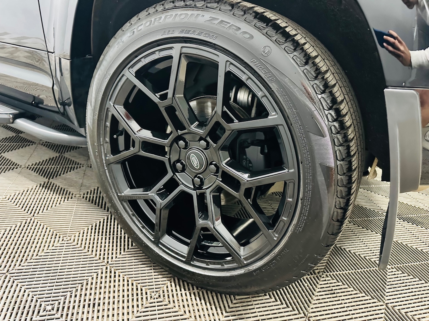 Used Land Rover Defender 2023 for sale - 76058264: Photo 36