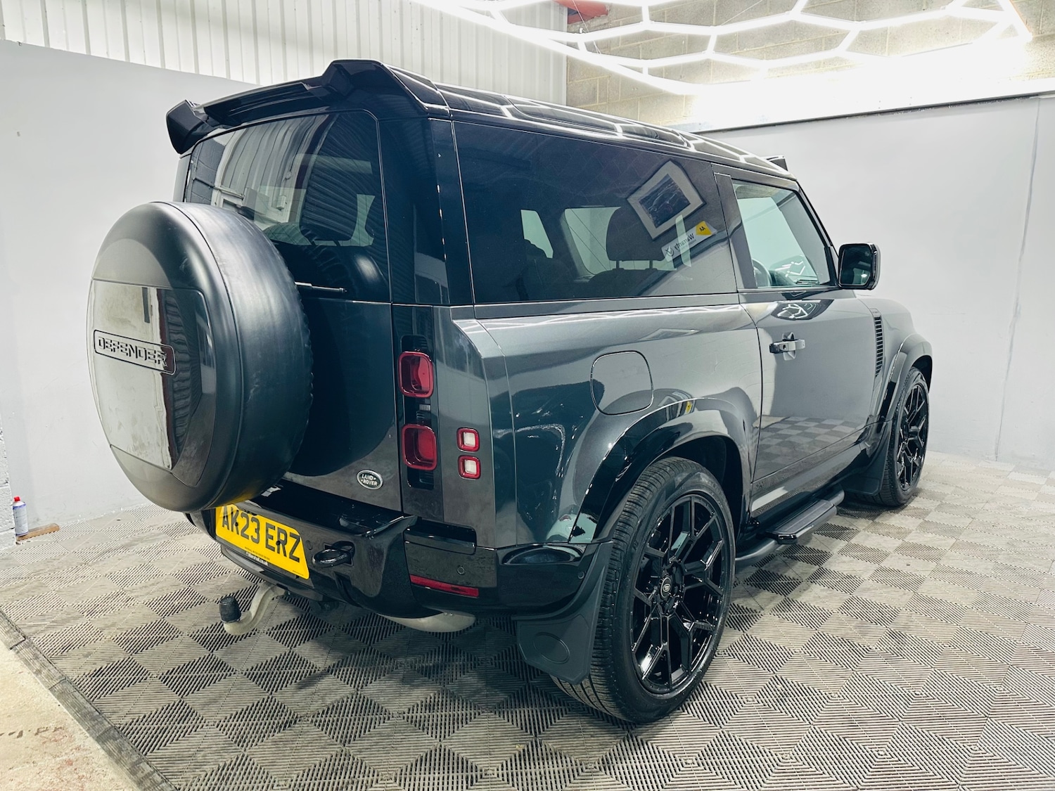 Used Land Rover Defender 2023 for sale - 76058264: Photo 37