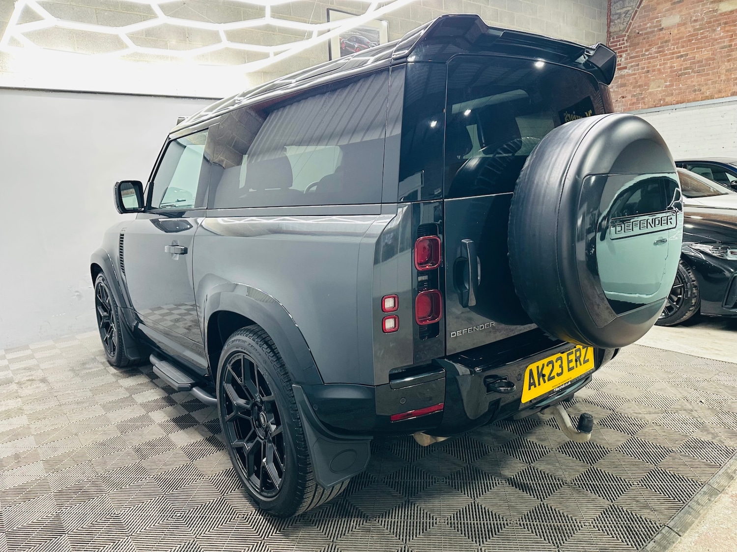 Used Land Rover Defender 2023 for sale - 76058264: Photo 39