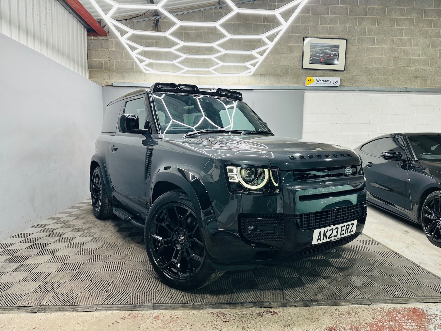 Used Land Rover Defender 2023 for sale - 76058264: Photo 5