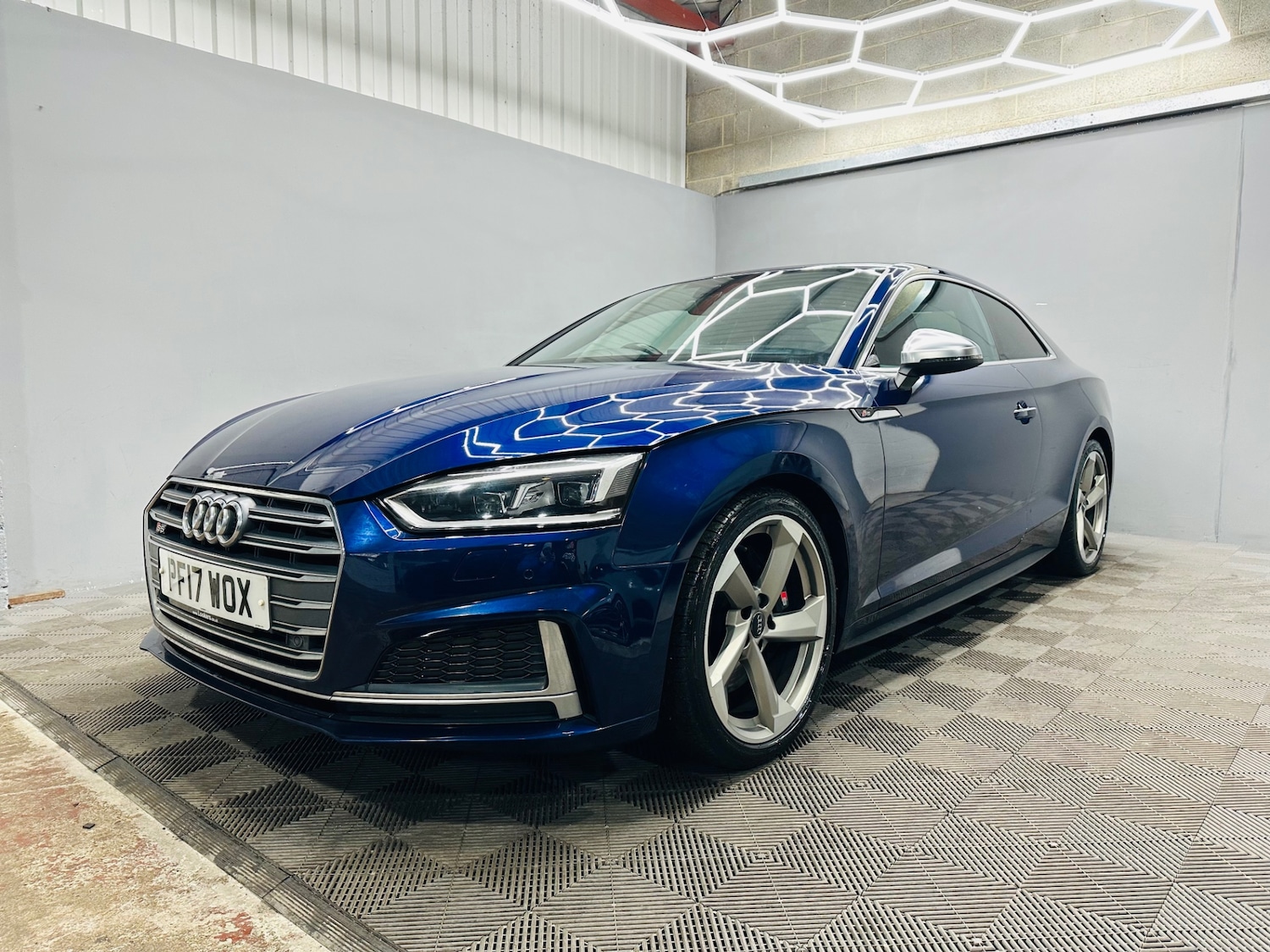 Used Audi A5 2017 for sale - 76545880: Photo 4
