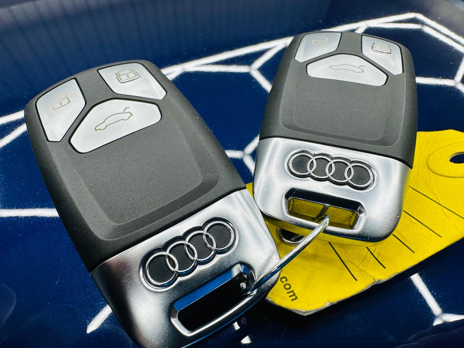 Used Audi A5 2017 for sale - 76545880: Photo 8