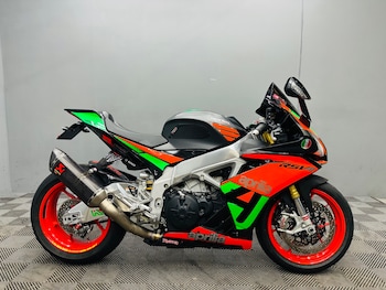 Used Aprilia RSV 2019 for sale - bike-75305772: Photo