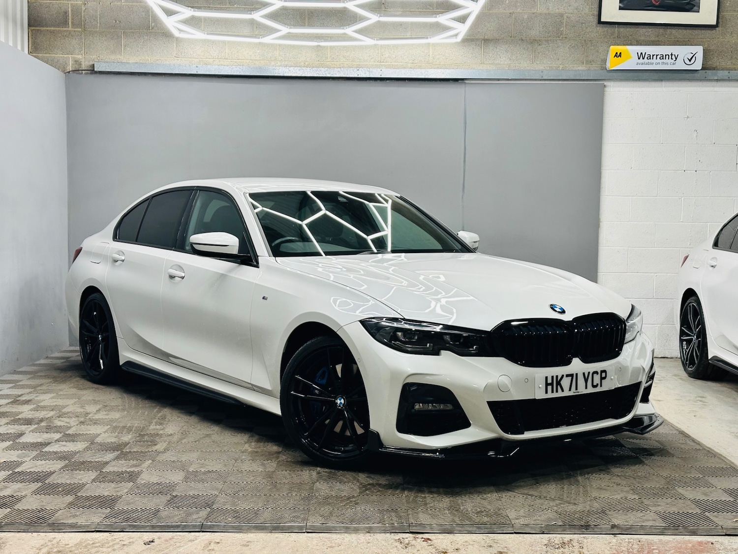 Used BMW 3 Series 2021 for sale - 76570817: Photo 2