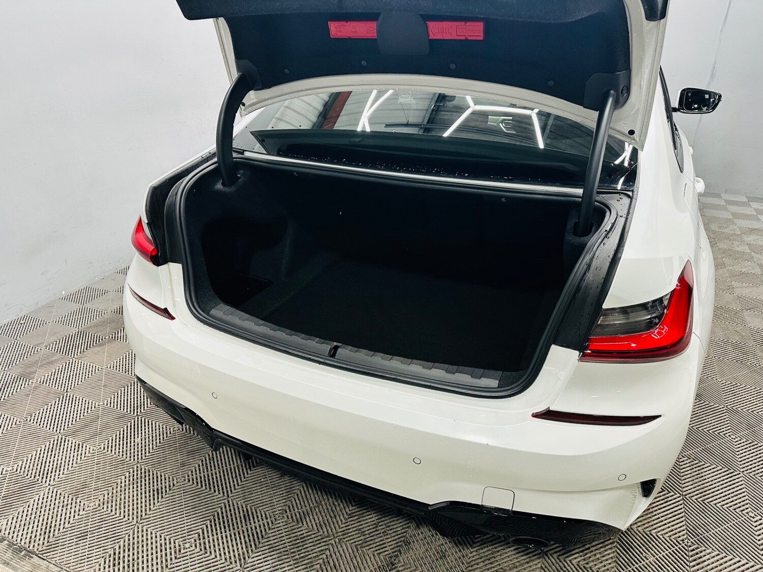 Used BMW 3 Series 2021 for sale - 76570817: Photo 24