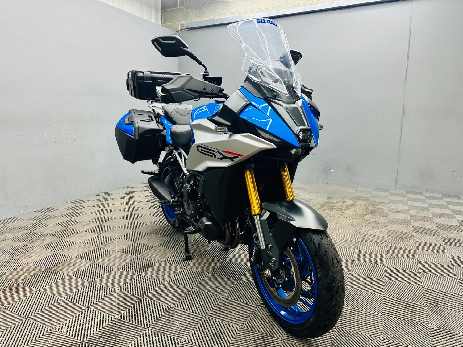 Suzuki GSX-S