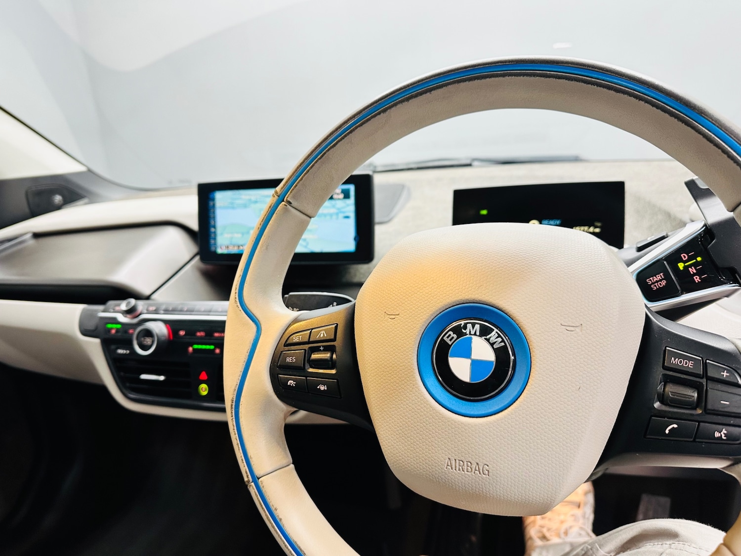 Used BMW i3 2015 for sale - 76906396: Photo 10