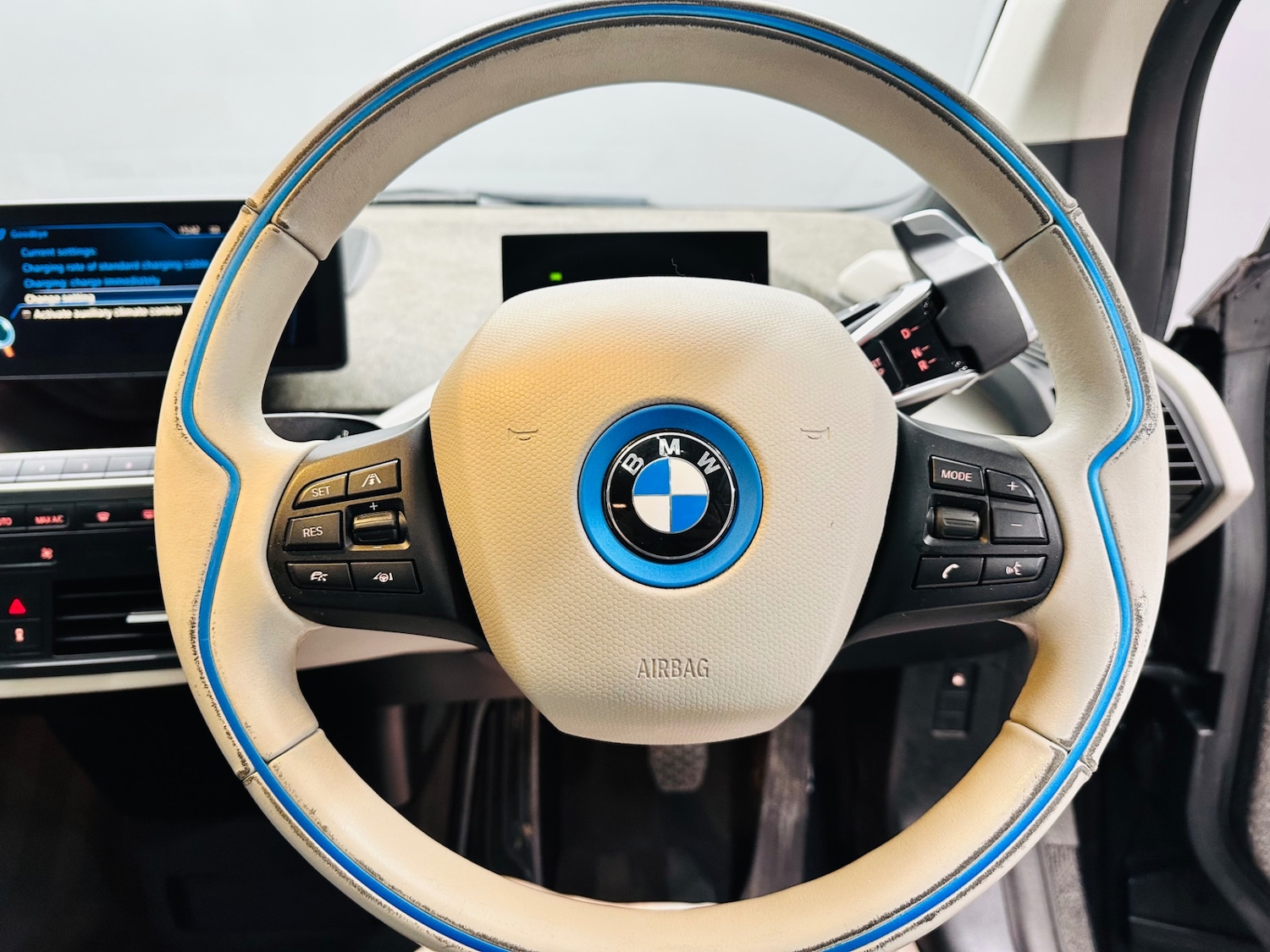 Used BMW i3 2015 for sale - 76906396: Photo 15