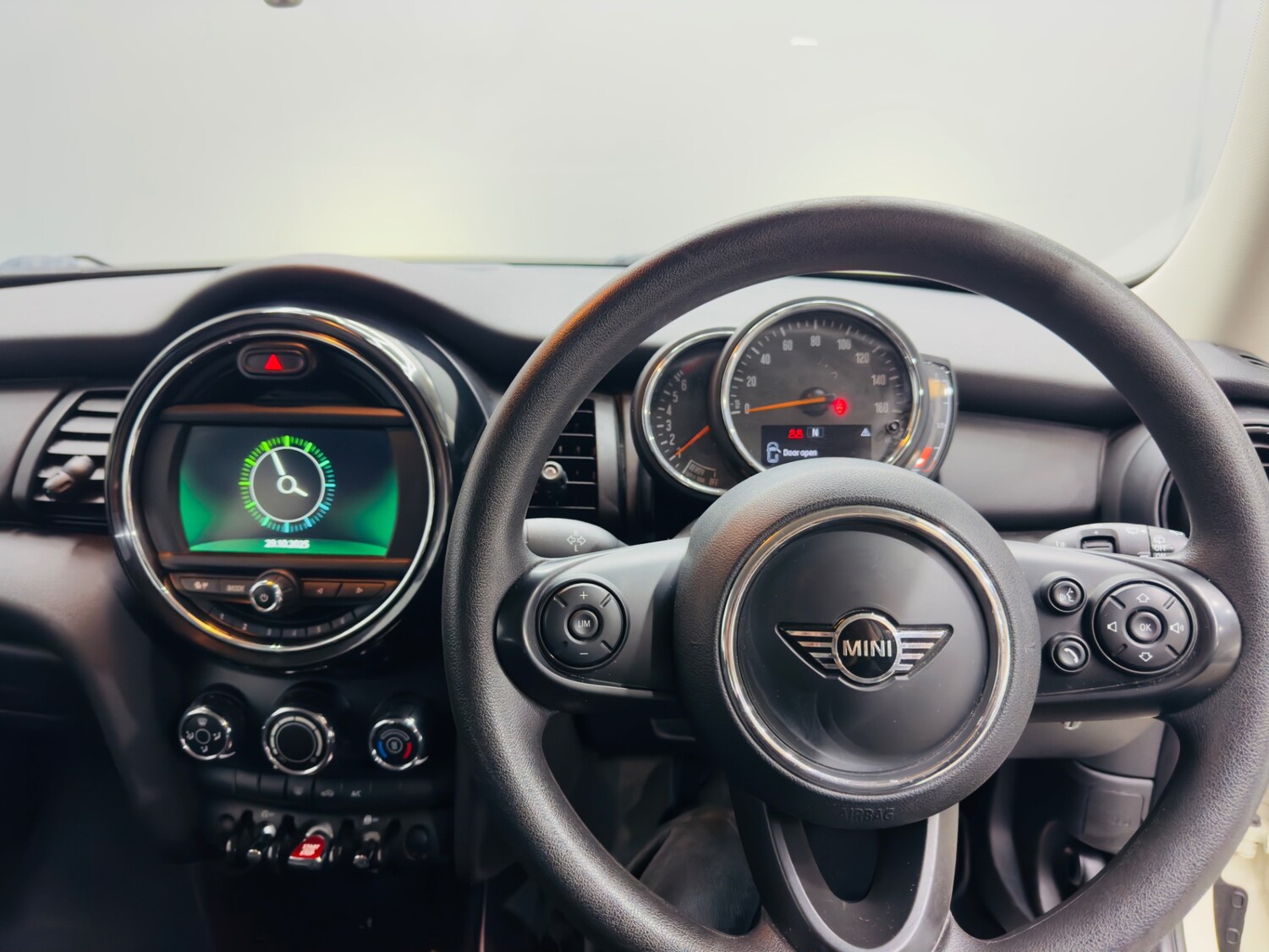 Used MINI Hatch 2018 for sale - 75764404: Photo 10