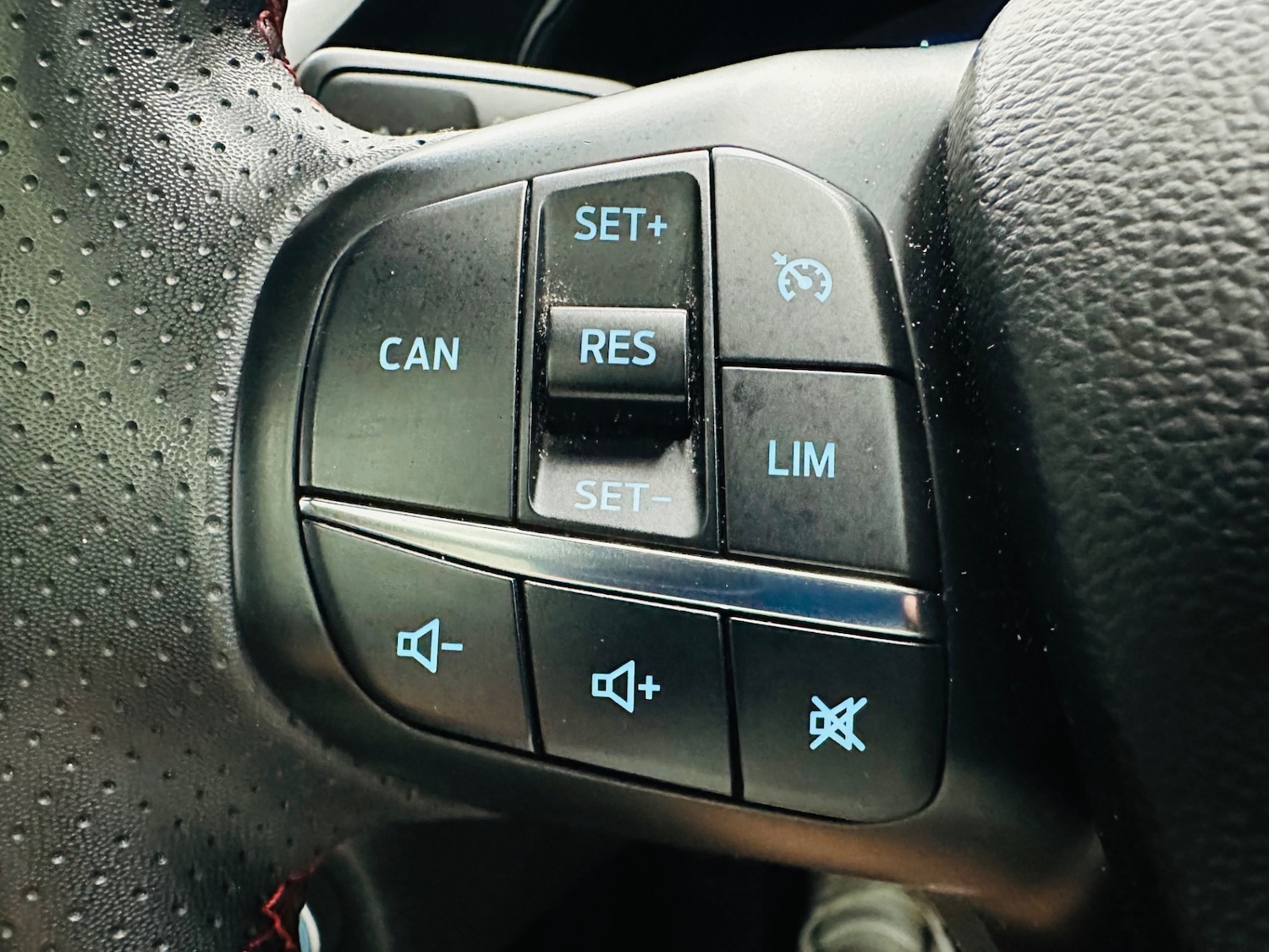 Used Ford Focus 2021 for sale - 76127685: Photo 17