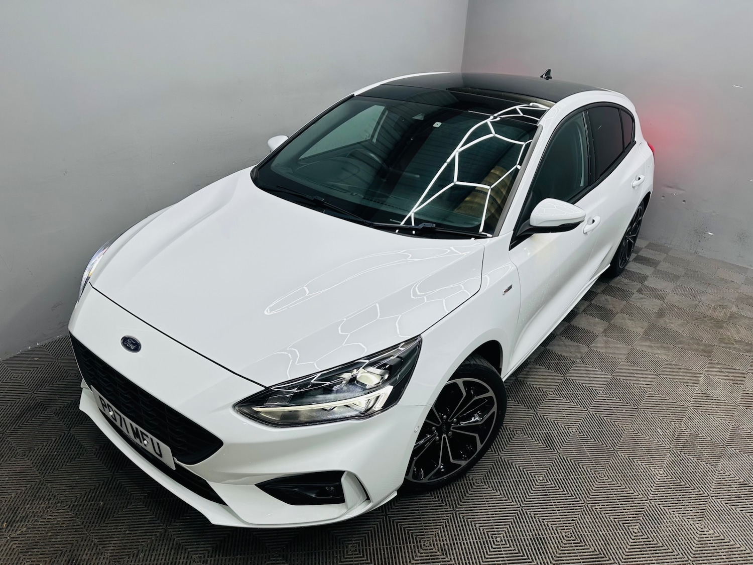 Used Ford Focus 2021 for sale - 76127685: Photo 2