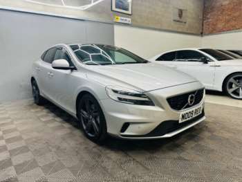 Used Volvo V40 2018 for sale - 74964489: Photo