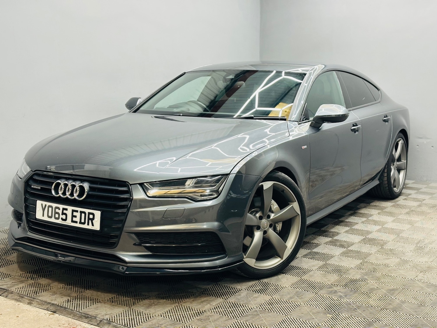 Used Audi A7 2015 for sale - 76130935: Photo 1