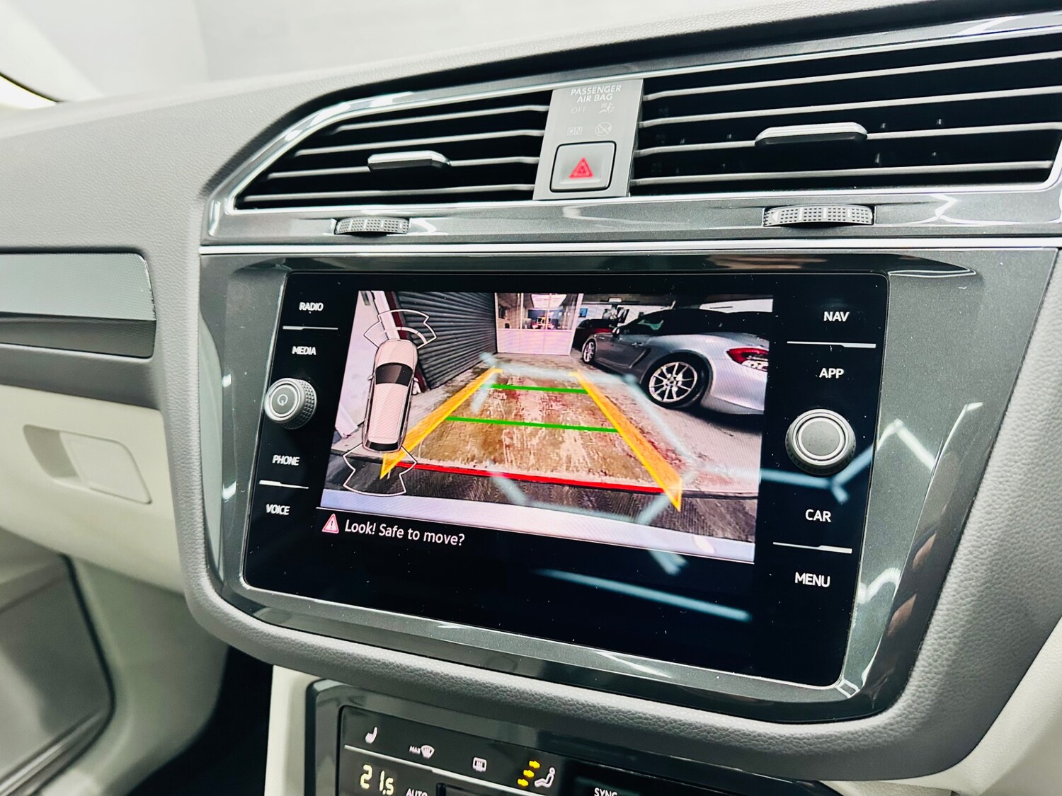 Used Volkswagen Tiguan 2023 for sale - 77351272: Photo 10