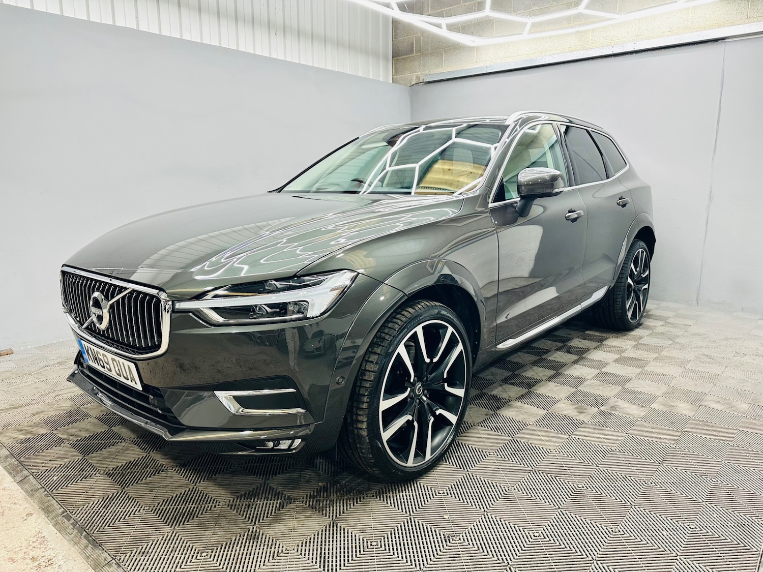 Used Volvo XC60 2019 for sale - 76626696: Photo 4