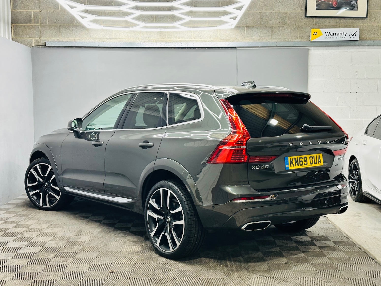 Used Volvo XC60 2019 for sale - 76626696: Photo 6