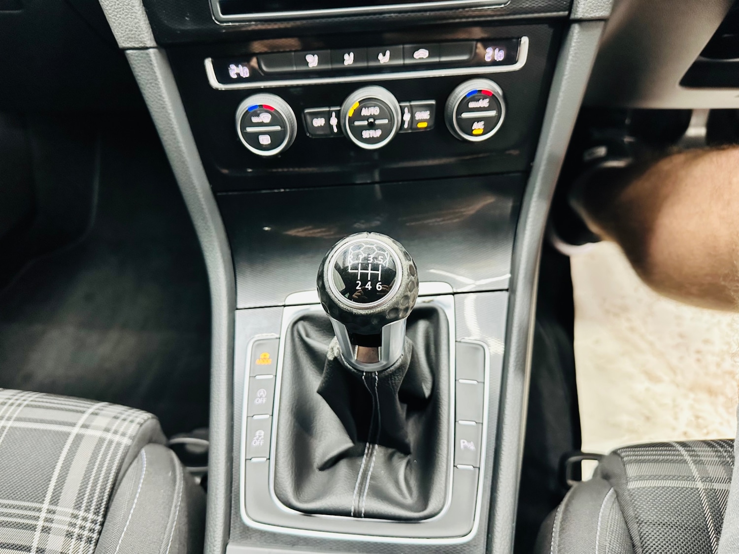 Used Volkswagen Golf 2013 for sale - 76941118: Photo 10