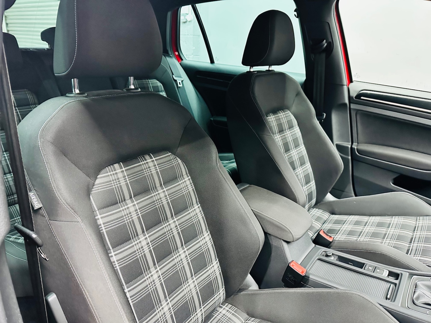 Used Volkswagen Golf 2013 for sale - 76941118: Photo 17