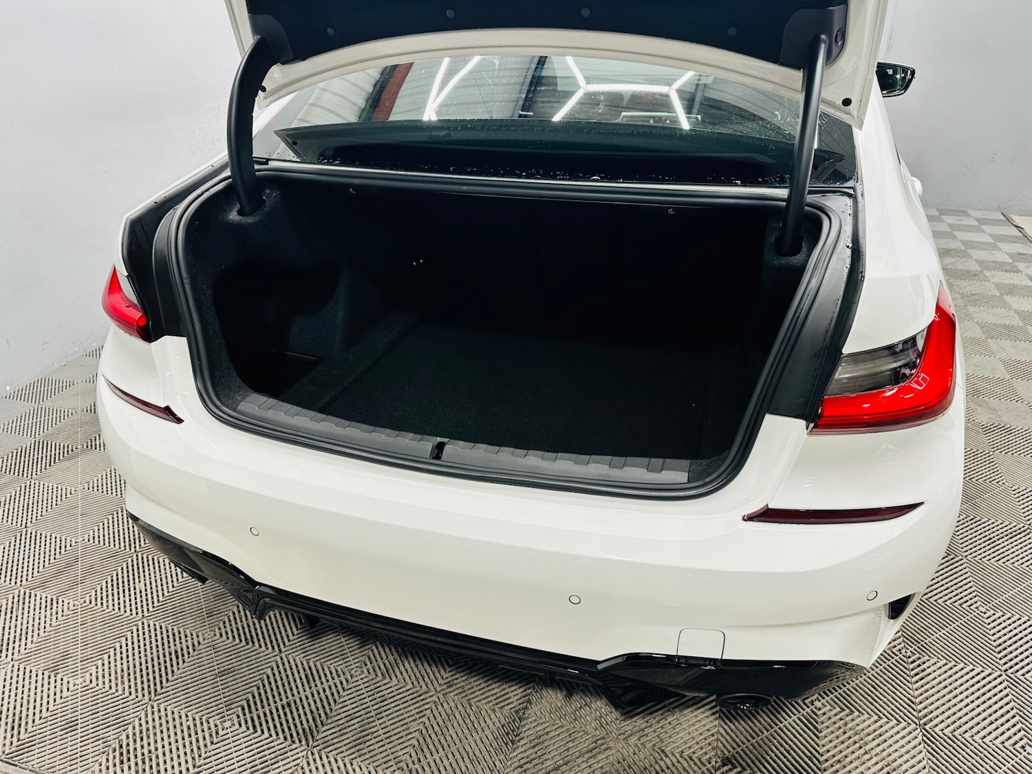 Used BMW 3 Series 2021 for sale - 76397144: Photo 21