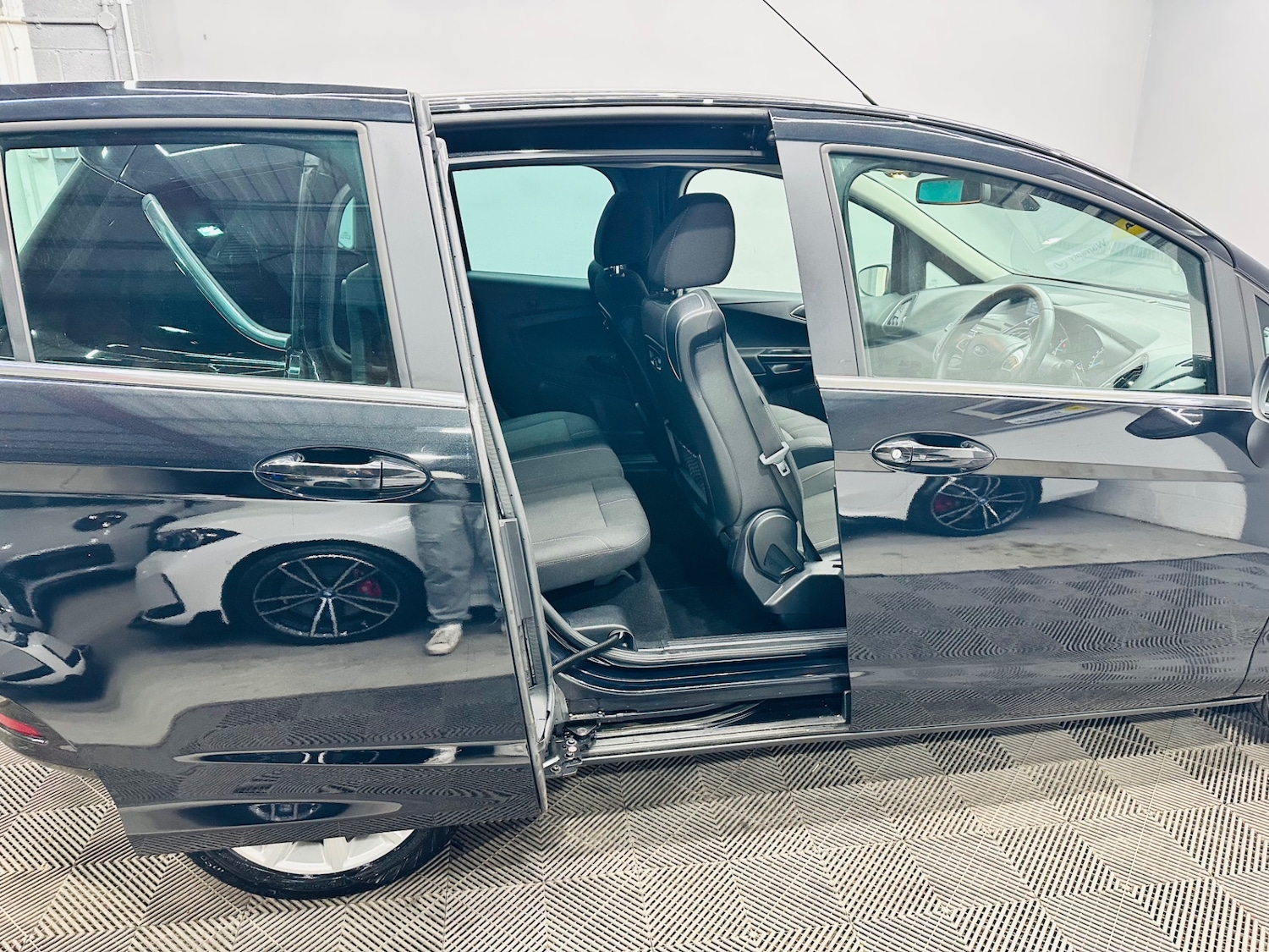 Used Ford B-MAX 2015 for sale - 76848614: Photo 16