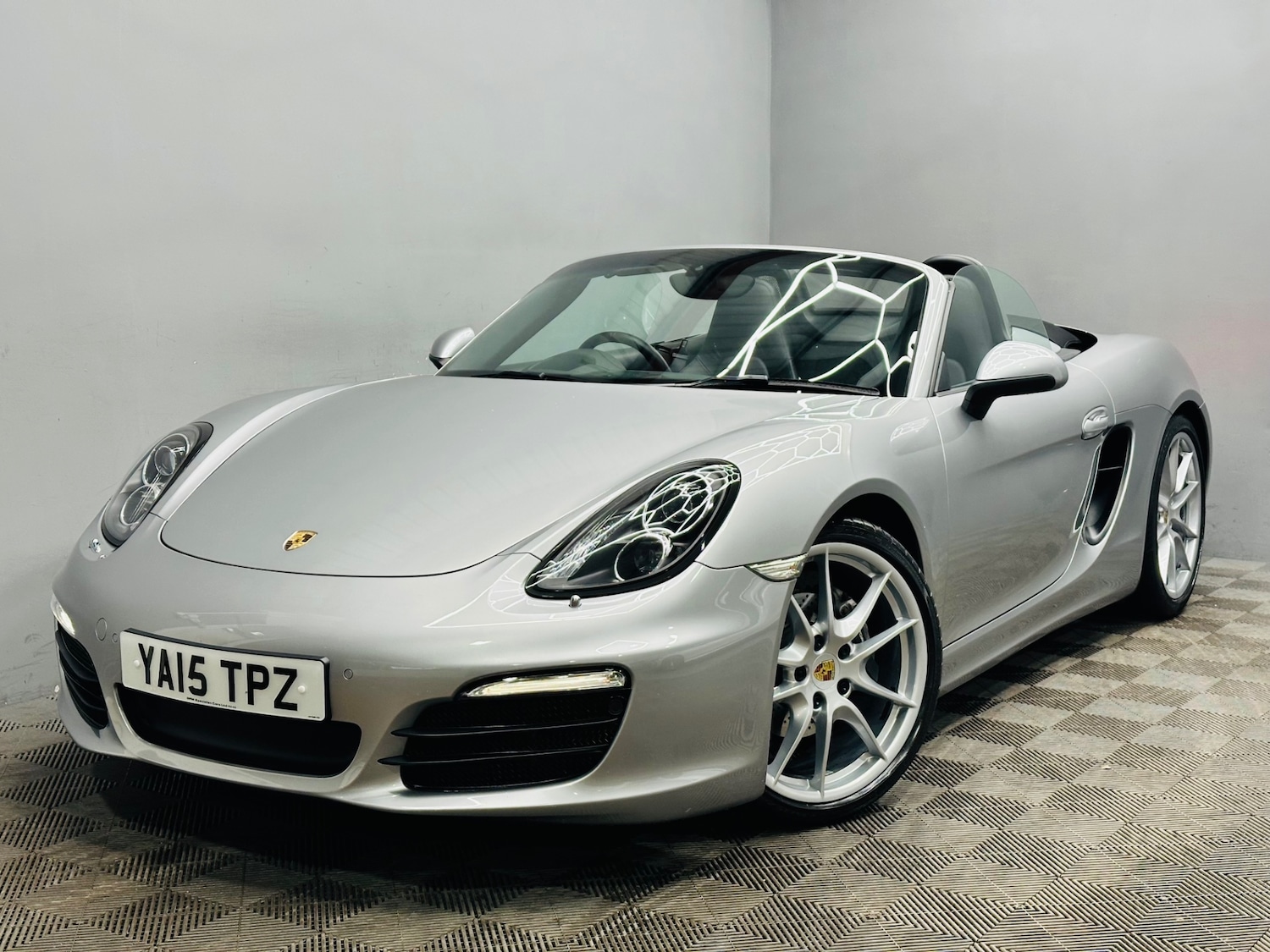 Used Porsche Boxster 2015 for sale - 77251067: Photo 1