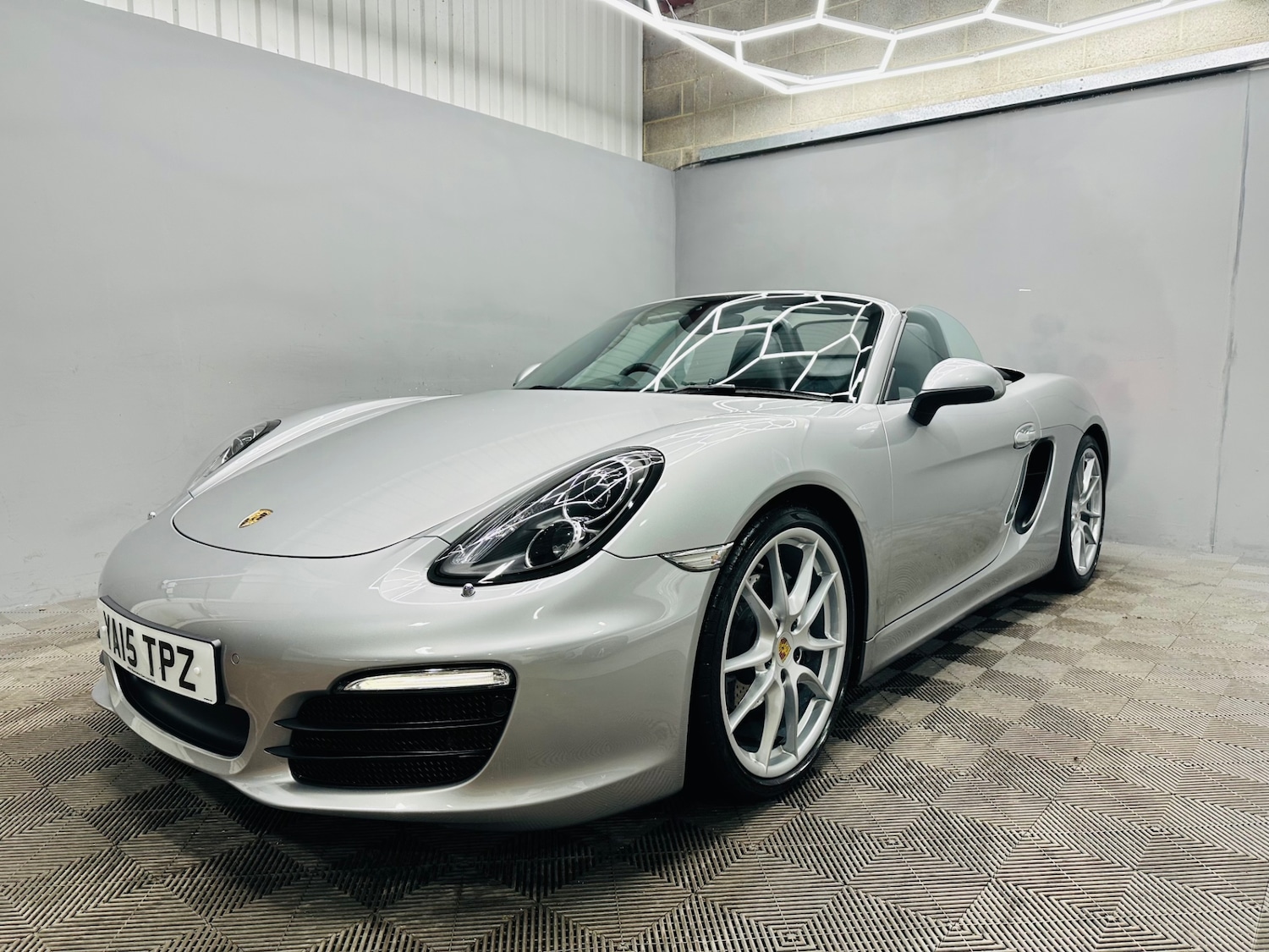 Used Porsche Boxster 2015 for sale - 77251067: Photo 4