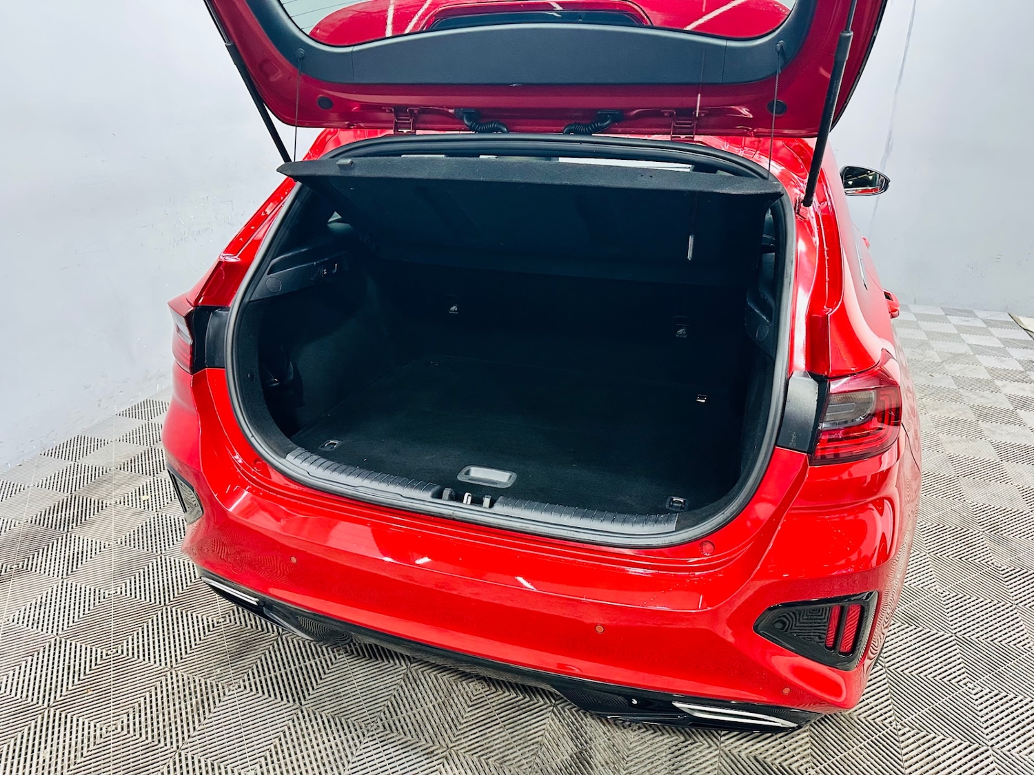 Used Kia Ceed 2019 for sale - 76907803: Photo 29