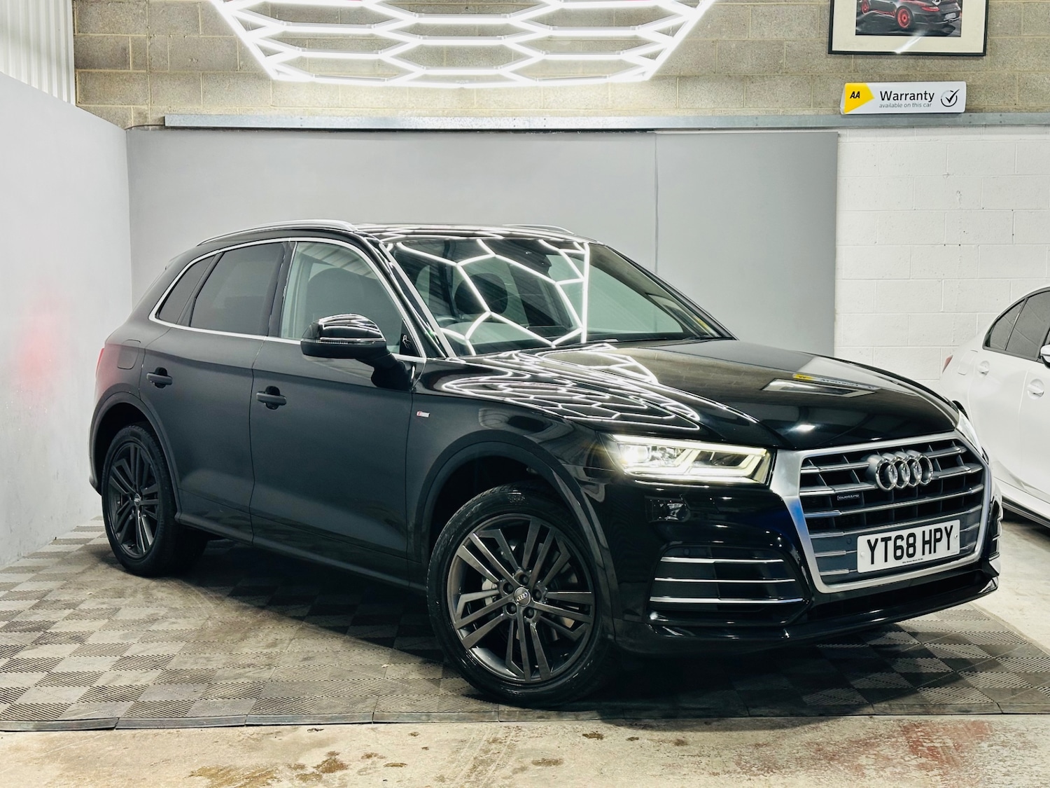 Used Audi Q5 2018 for sale - 77187866: Photo 2