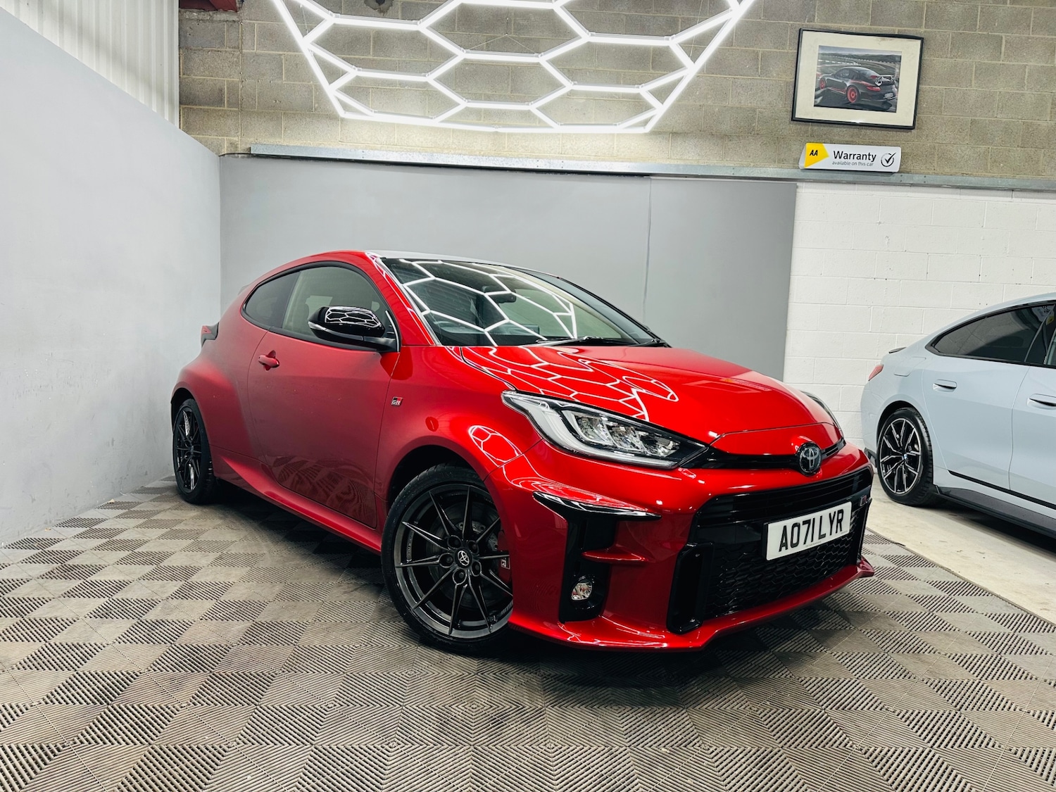 Used Toyota Yaris 2021 for sale - 75922984: Photo 2