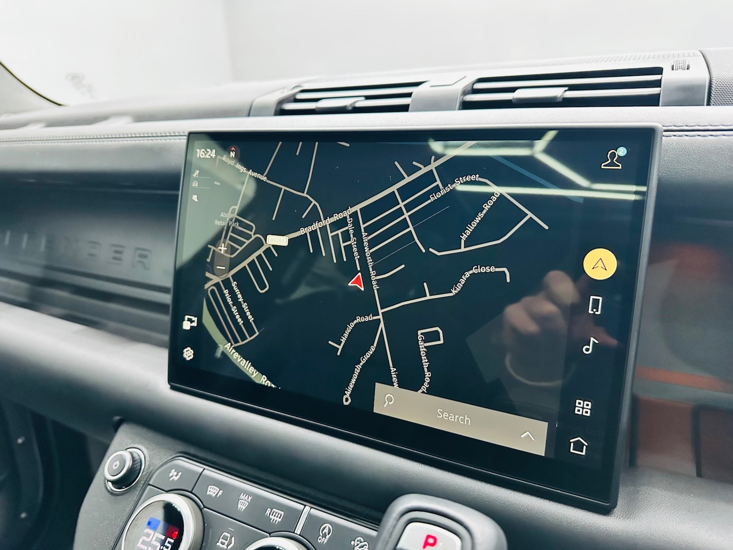 Used Land Rover Defender 2025 for sale - 77183328: Photo 10