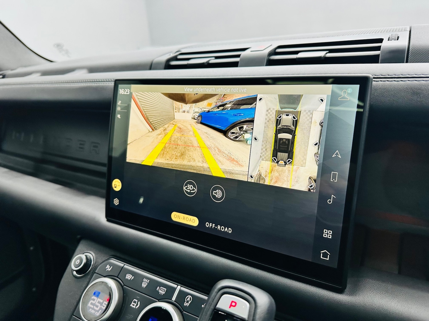 Used Land Rover Defender 2025 for sale - 77183328: Photo 11