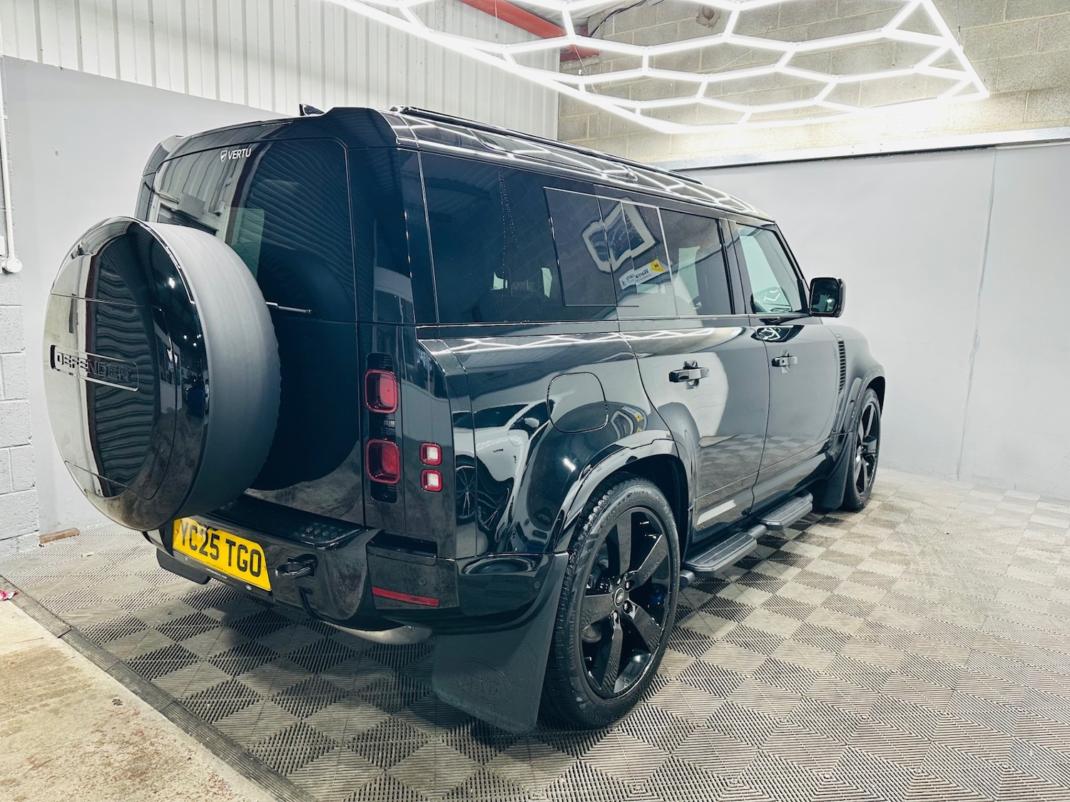 Used Land Rover Defender 2025 for sale - 77183328: Photo 29