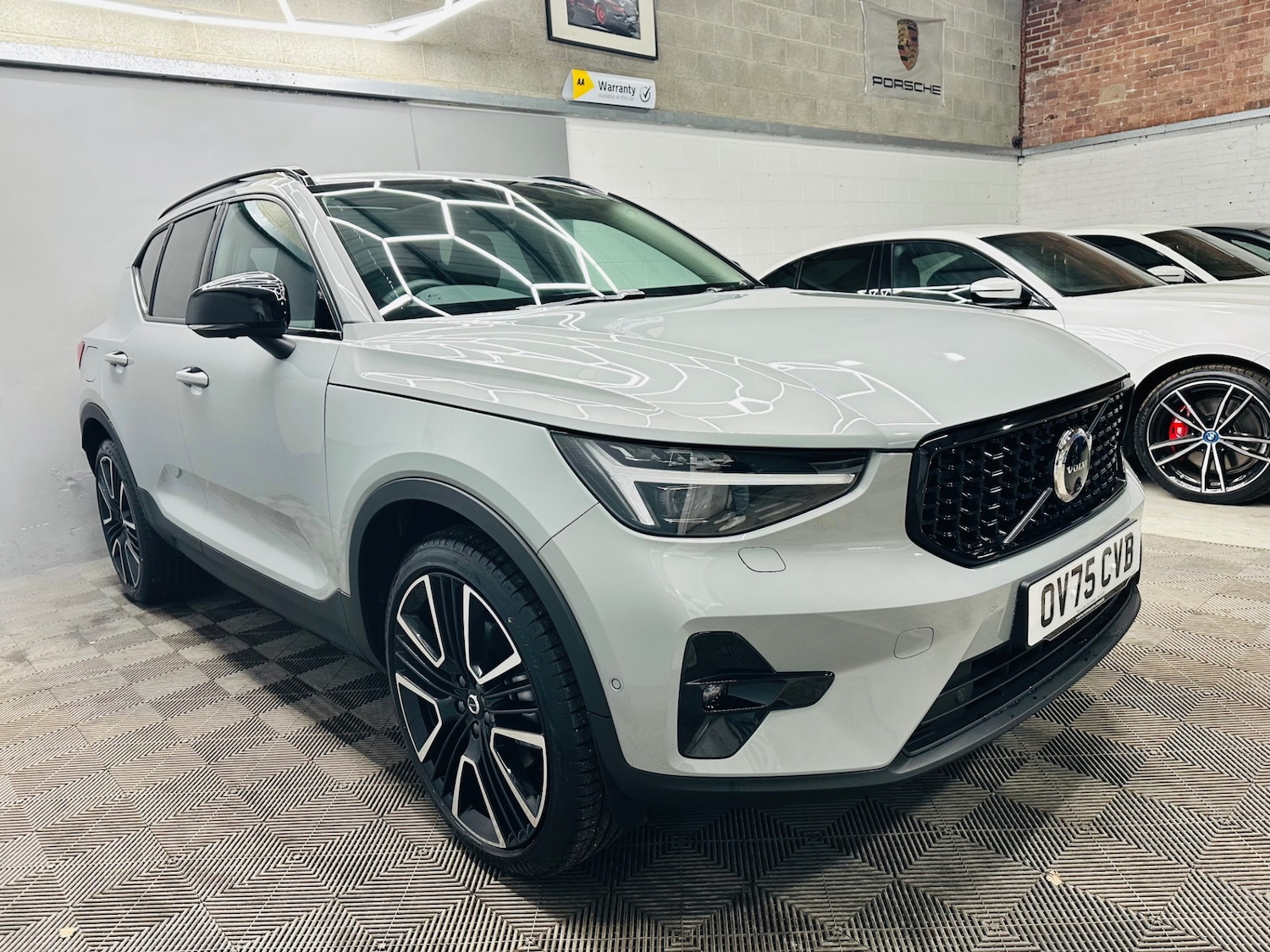 Used Volvo XC40 2025 for sale - 77148714: Photo 3