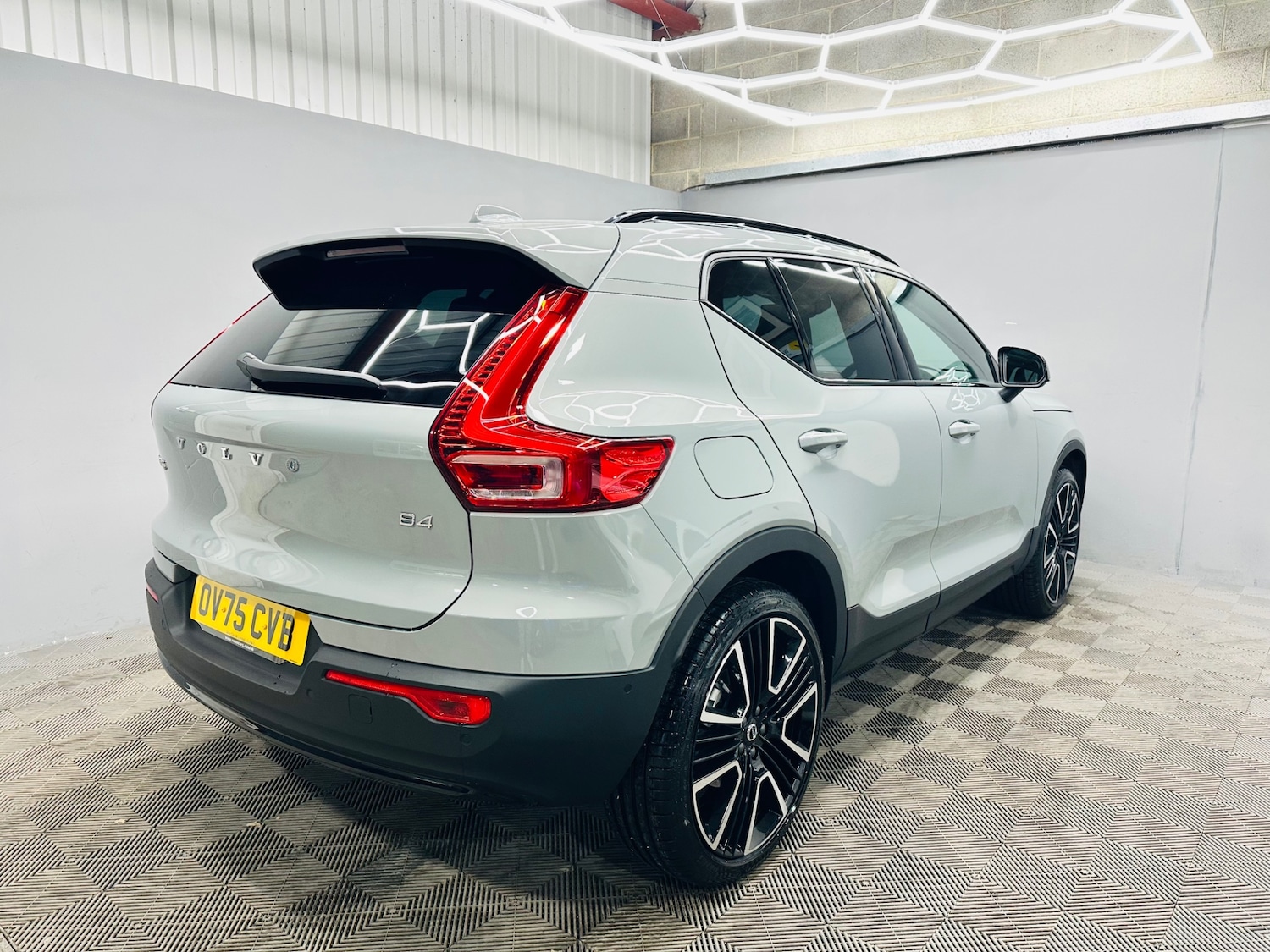 Used Volvo XC40 2025 for sale - 77148714: Photo 35