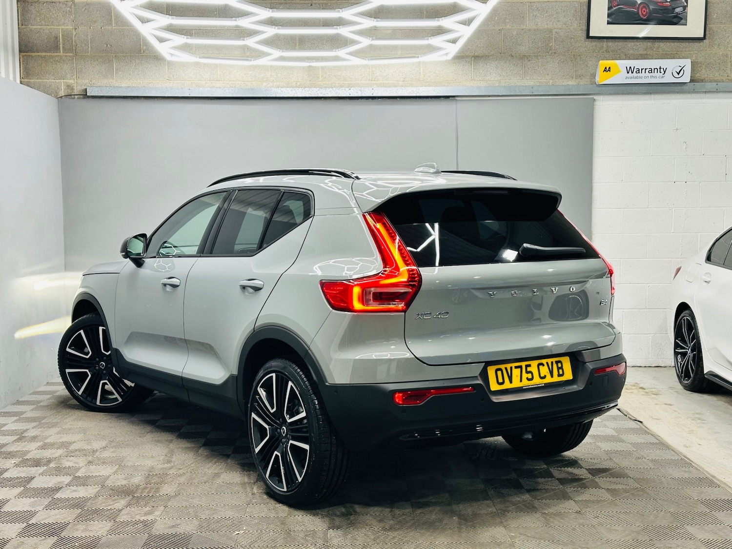 Used Volvo XC40 2025 for sale - 77148714: Photo 6