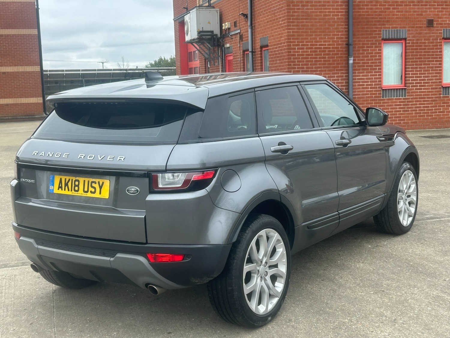 Used Land Rover Range Rover Evoque 2018 for sale - 77877838: Photo 3