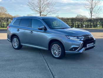 Mitsubishi Outlander feature image