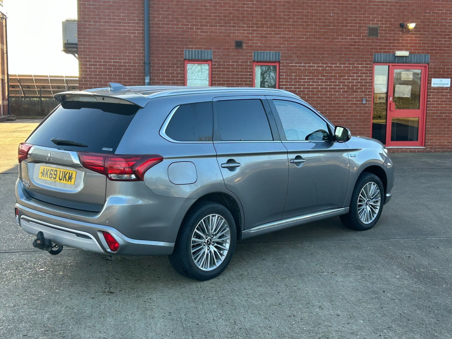 Used Mitsubishi Outlander 2019 for sale - 76893363: Photo 3