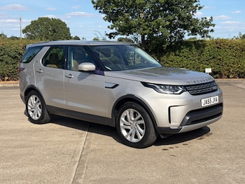 Used Land Rover Discovery 2017 for sale - 79467502: Photo