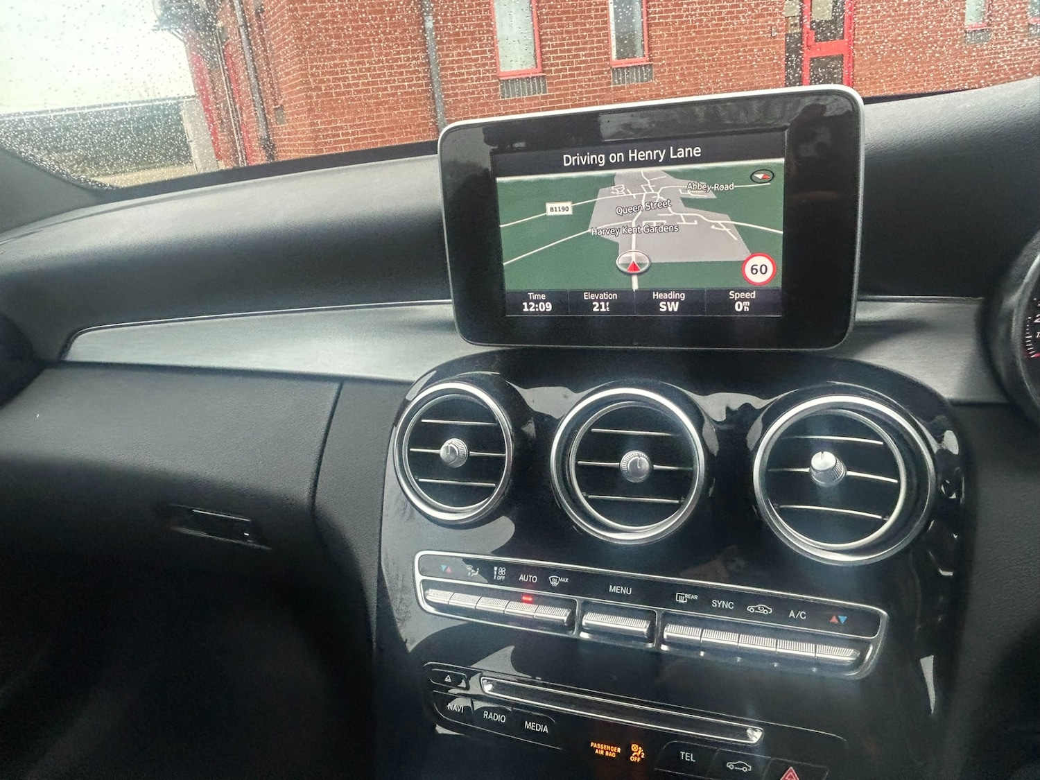 Used Mercedes-Benz C Class 2017 for sale - 76818099: Photo 9