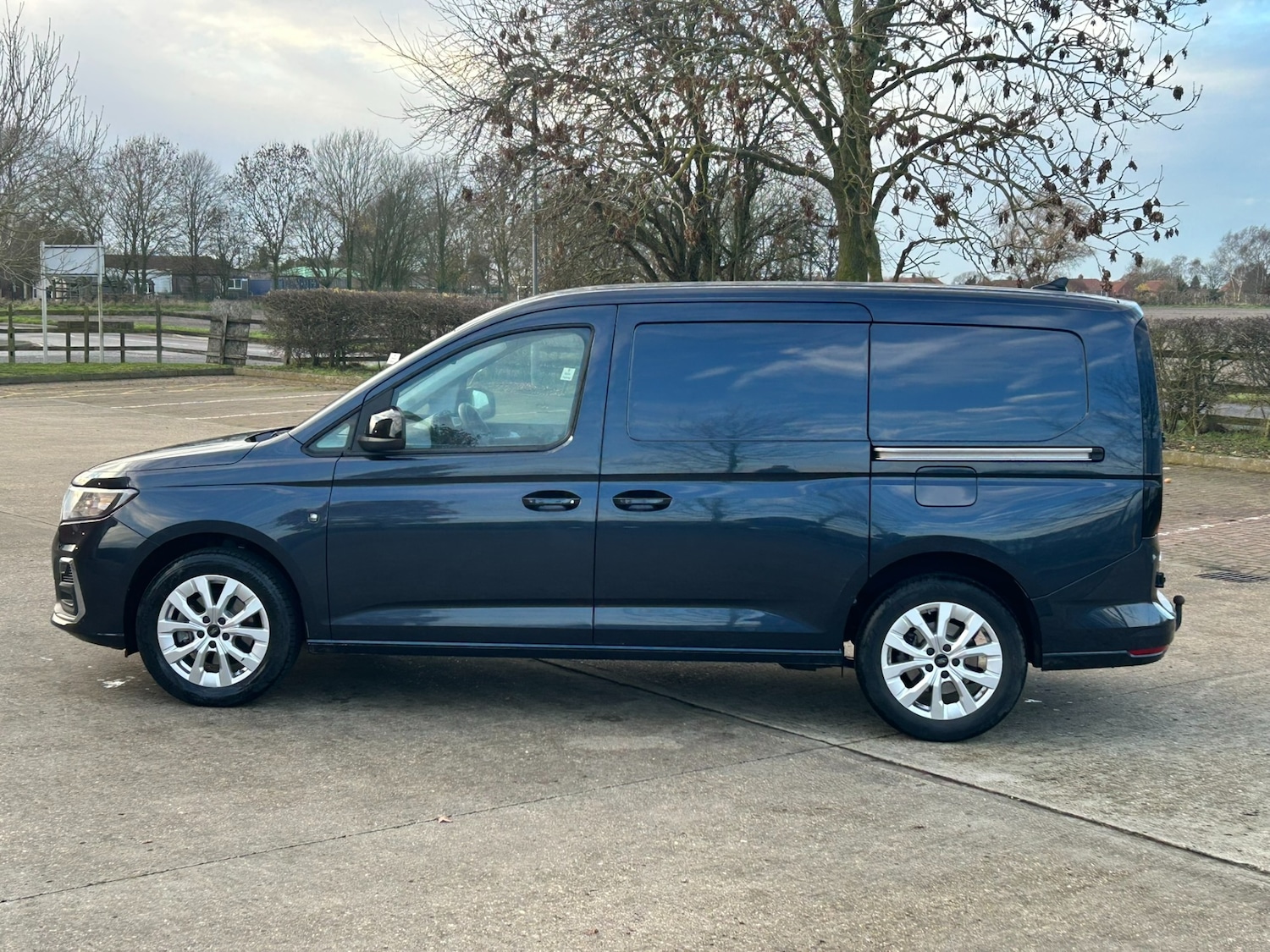 Used Ford Transit Connect 2024 for sale - 76835033: Photo 5