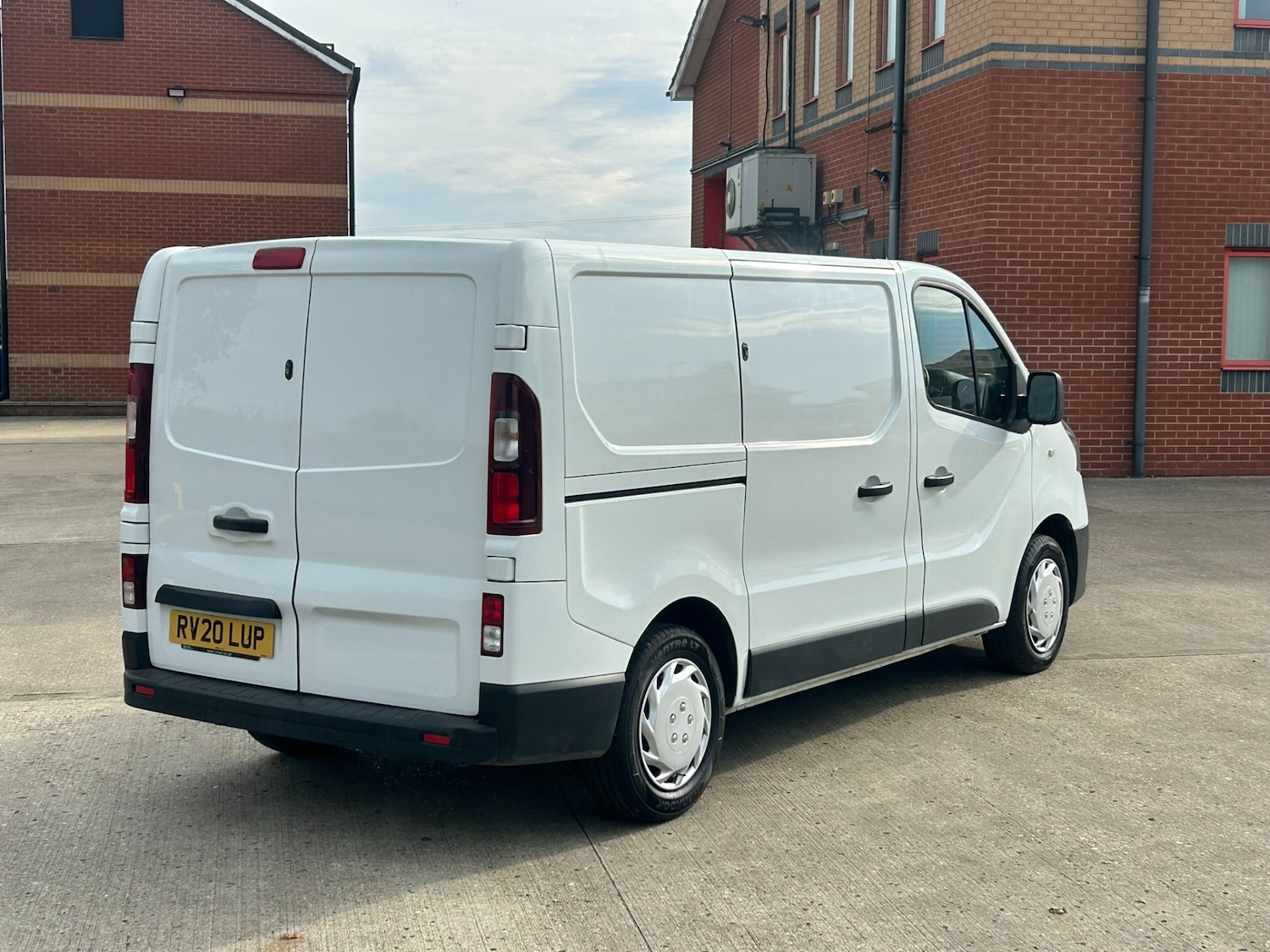 Used Renault Trafic 2020 for sale - 76156491: Photo 3