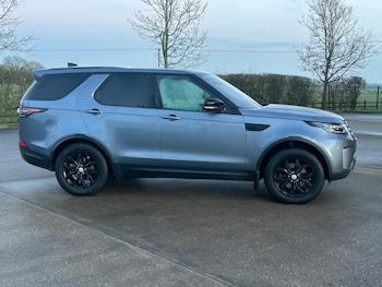 Used Land Rover Discovery 2018 for sale - 77300667: Photo