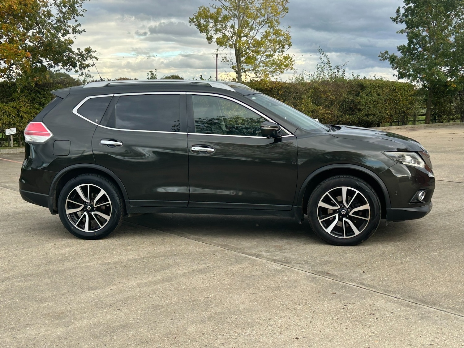 Used Nissan X-Trail 2016 for sale - 76331127: Photo 2