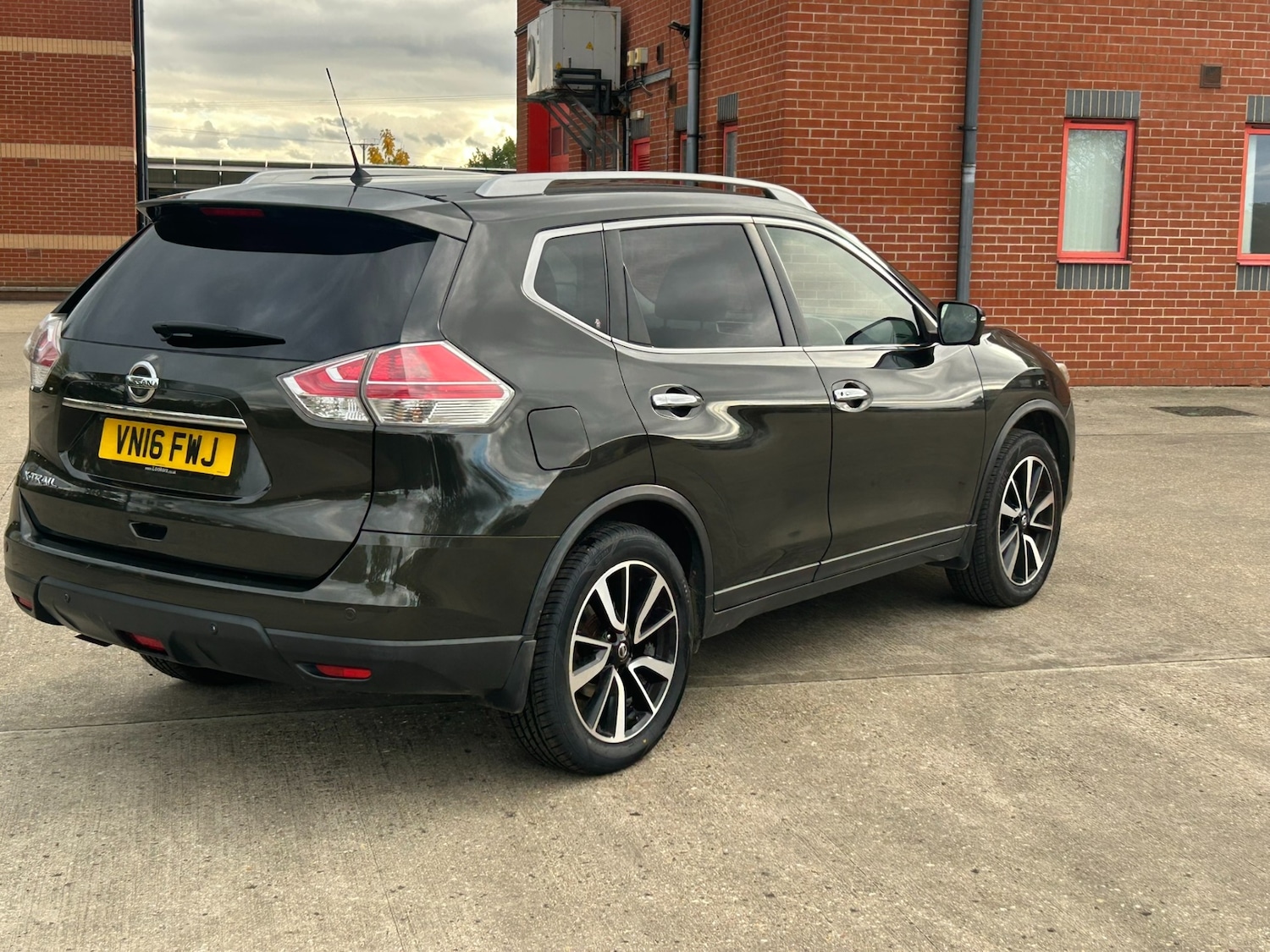 Used Nissan X-Trail 2016 for sale - 76331127: Photo 3