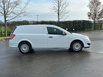 Used Vauxhall Astra Van 2011 for sale - 76882052: Photo