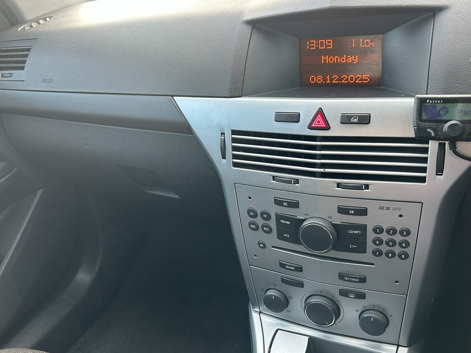 Used Vauxhall Astra Van 2011 for sale - 76882052: Photo 9