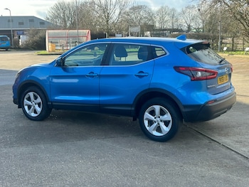 Used Nissan Qashqai 2018 for sale - 77590137: Photo