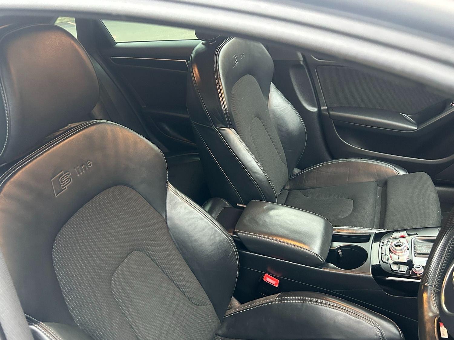 Used Audi A4 2015 for sale - 77032863: Photo 7